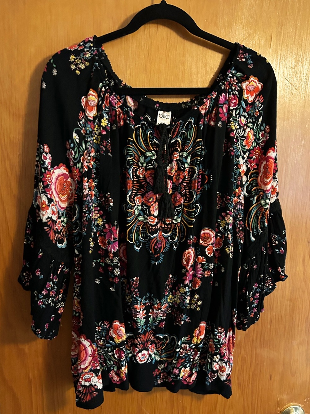 Bila Black Floral Embroidered Peasant Tunic